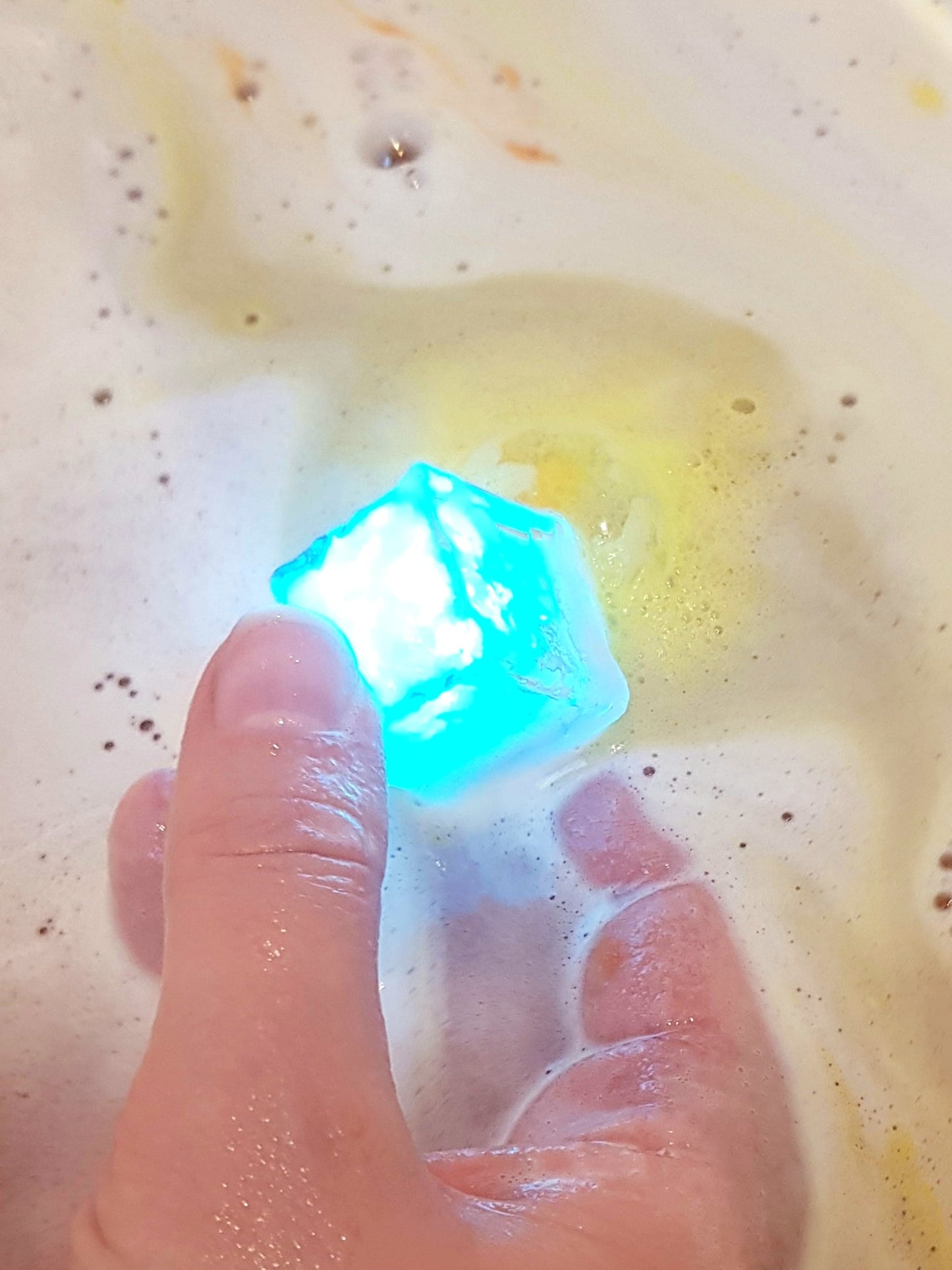 Disco Bomb Bath Bomb with Flashing Light x5