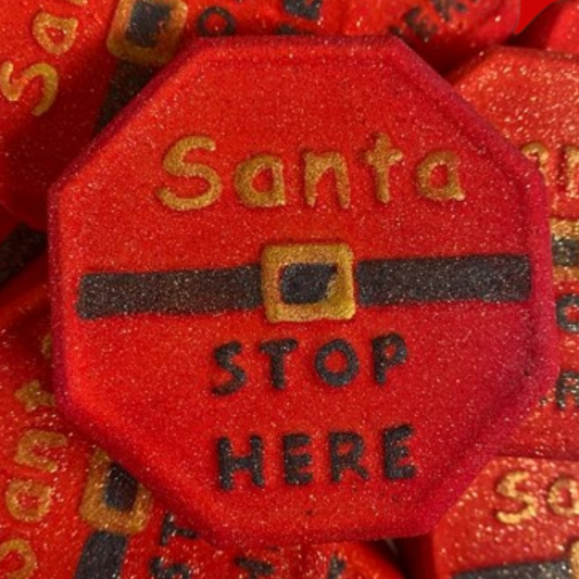 Santa Stop Here Bath Bomb x5